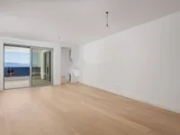 Недвижимость Трехкомнатная квартира центр: 5