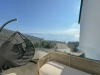 Недвижимость Двухкомнатная квартира в Центре: 1