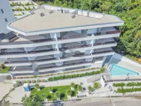 Недвижимость Трехкомнатная квартира в центре: 2