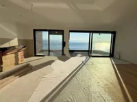 Недвижимость Четырехкомнатная квартира Центр: 12