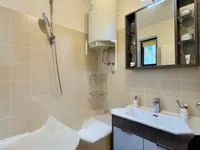 Недвижимость Четырехкомнатная квартира, Опатия: 8