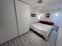 Недвижимость Двухкомнатная квартира, центр: 13