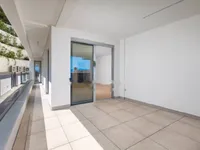 Недвижимость Трёхкомнатная квартира в центре: 4