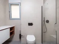 Недвижимость Трёхкомнатная квартира в центре: 24