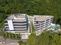 Недвижимость Трехкомнатная квартира в Центре: 4