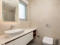 Недвижимость Трехкомнатная квартира в Центре: 16