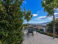 Недвижимость Двухкомнатная квартира, центр: 1