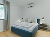 Недвижимость Двухкомнатная квартира, центр: 7