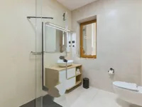 Недвижимость Двухкомнатная квартира, центр: 10