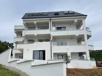 Недвижимость Трёхкомнатная квартира в центре: 4