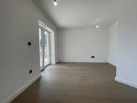 Недвижимость Трёхкомнатная квартира в центре: 11