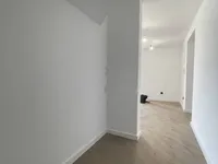 Недвижимость Трёхкомнатная квартира в центре: 12