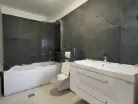 Недвижимость Трёхкомнатная квартира в центре: 15