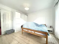 Недвижимость Трехкомнатная квартира Ика: 11