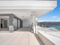 Недвижимость Четырехкомнатная квартира в центре Опатии: 1