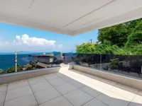 Недвижимость Трёхкомнатная квартира в центре: 1