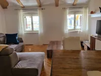 Недвижимость Трехкомнатная квартира в Центре: 6