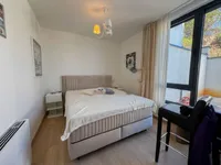 Недвижимость Трёхкомнатная квартира в центре: 16