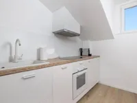 Недвижимость Трехкомнатная квартира, центр: 11