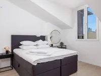 Недвижимость Трехкомнатная квартира, центр: 17