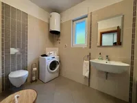 Недвижимость Трехкомнатная квартира в центре: 14