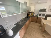 Недвижимость Трехкомнатная квартира, центр: 6