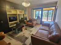 Недвижимость Четырехкомнатная квартира, Центр: 2