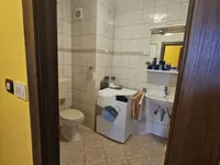 Недвижимость Четырехкомнатная квартира, Центр: 18