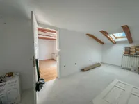 Недвижимость Четырехкомнатная квартира в Центре: 10