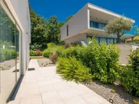 Недвижимость Семейный дом 247 м² в Центре: 25