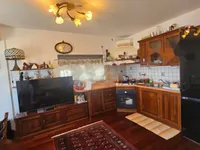 Недвижимость Трёхкомнатная квартира, Центр: 5