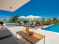 Недвижимость Новое семейное жилье в центре: 18