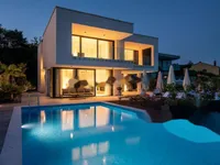 Недвижимость Новое семейное жилье в центре: 24