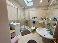 Недвижимость Трехкомнатная квартира центр: 10