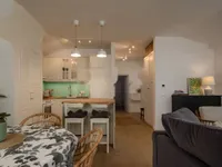 Недвижимость Двухкомнатная квартира в центре: 4