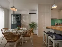 Недвижимость Двухкомнатная квартира в центре: 5