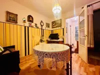 Недвижимость Двухкомнатная квартира, Центр: 1