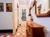 Недвижимость Двухкомнатная квартира, Центр: 8