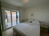 Недвижимость Трёхкомнатная квартира в Центре: 6