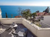 Недвижимость Четырехкомнатная квартира в центре Опатии: 16