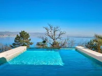 Недвижимость Четырехкомнатная квартира, Центр, Опатия: 5