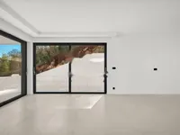 Недвижимость Четырехкомнатная квартира, Центр, Опатия: 14