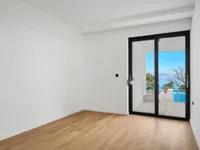 Недвижимость Четырехкомнатная квартира, Центр, Опатия: 16