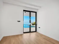 Недвижимость Четырехкомнатная квартира, Центр, Опатия: 17