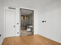 Недвижимость Четырехкомнатная квартира, Центр, Опатия: 18