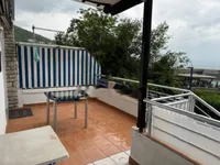 Недвижимость Трехкомнатная квартира, Центр: 16