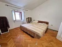 Недвижимость Трехкомнатная квартира, Центр: 7