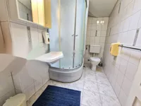 Недвижимость Трехкомнатная квартира, Центр: 11