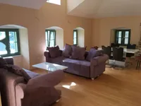 Недвижимость Трехкомнатная квартира в центре: 4