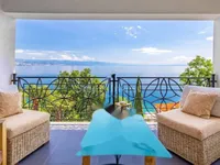 Недвижимость Четырехкомнатная квартира: 7